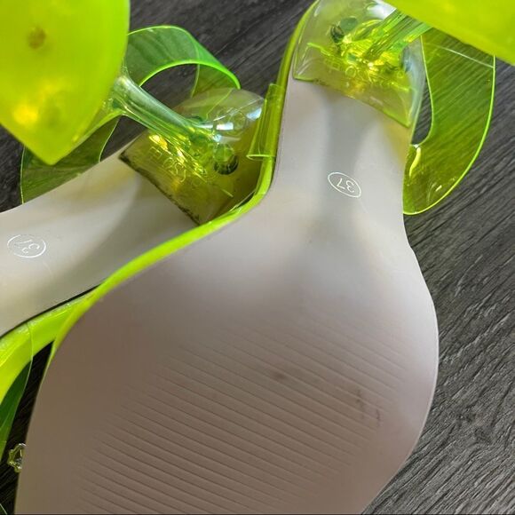 Amina Muaddi Style Rosie Crystal-Embellished Transparent Slingback Pumps - Picture 7 of 10